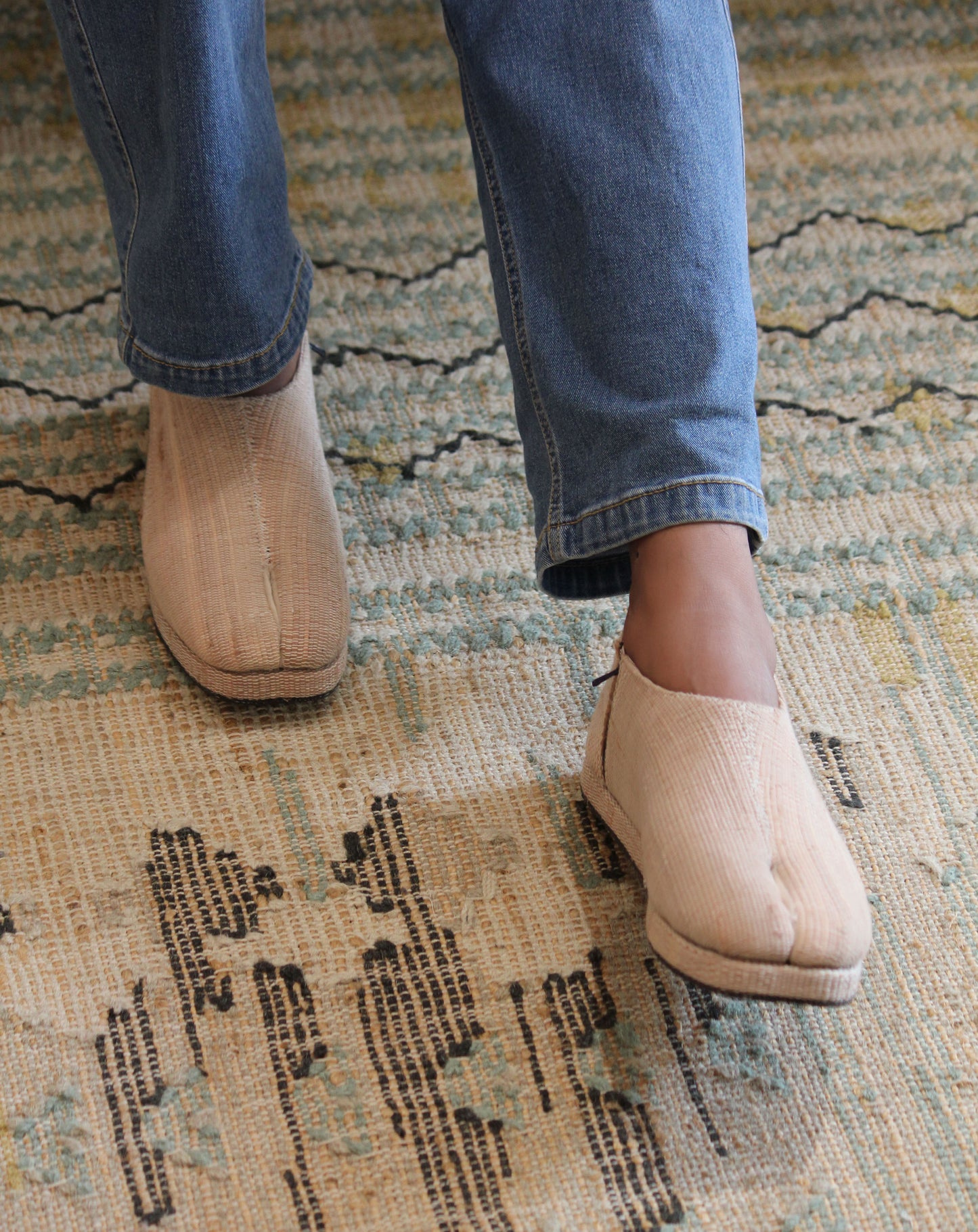 Beige Tabi