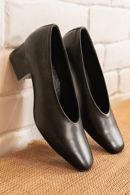 Black Court Shoe