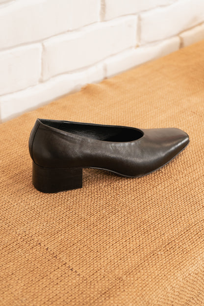 Black Court Shoe