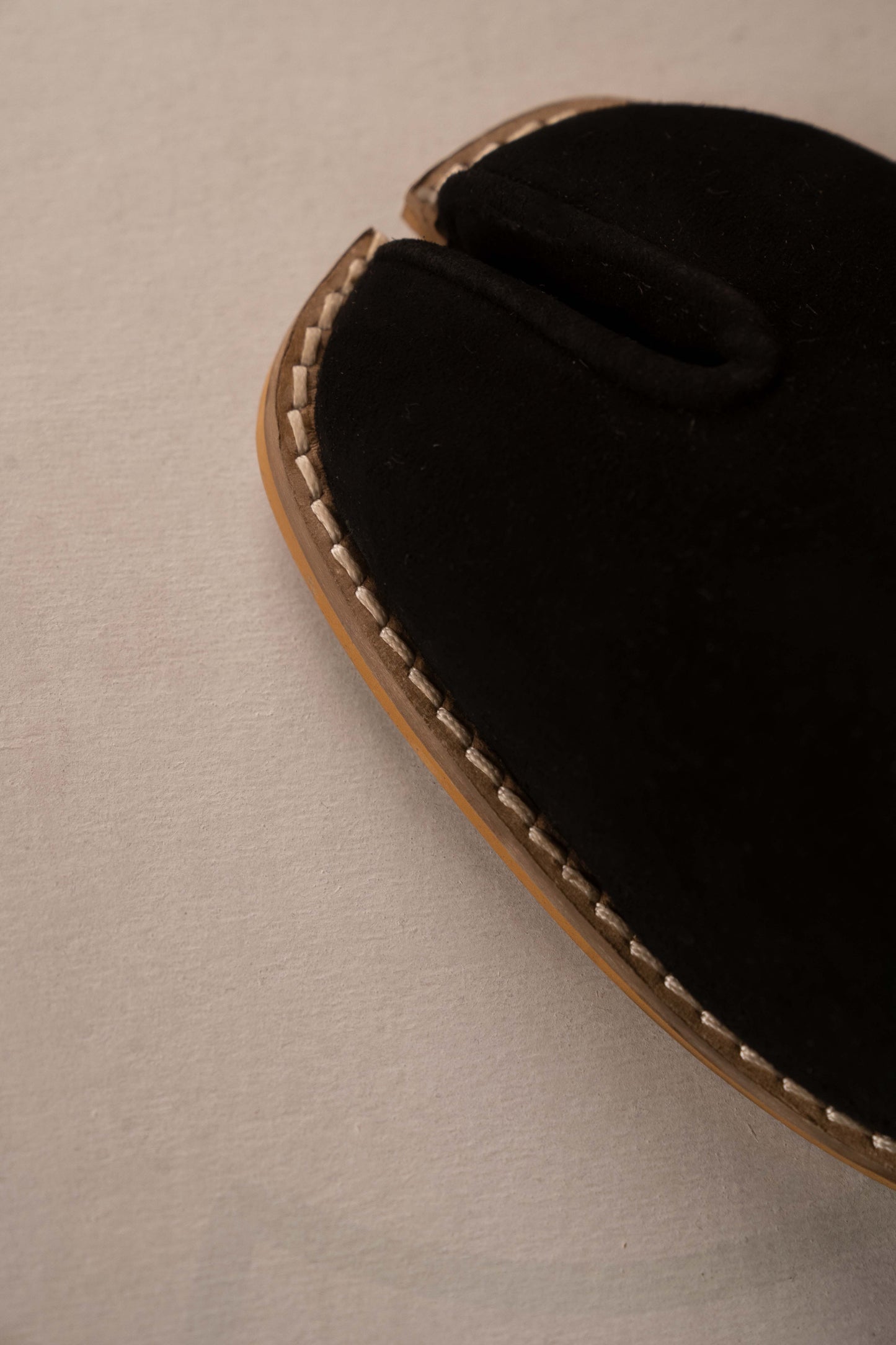 LARA Jaipur Tabi (Charcoal Black)