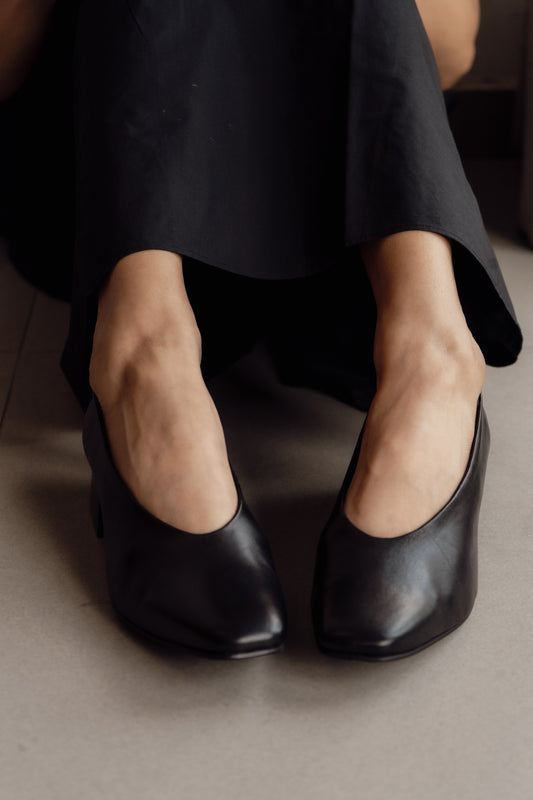 Black Court Shoe