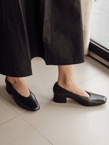 Black Court Shoe