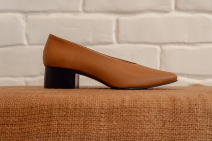 Tan Court Shoe