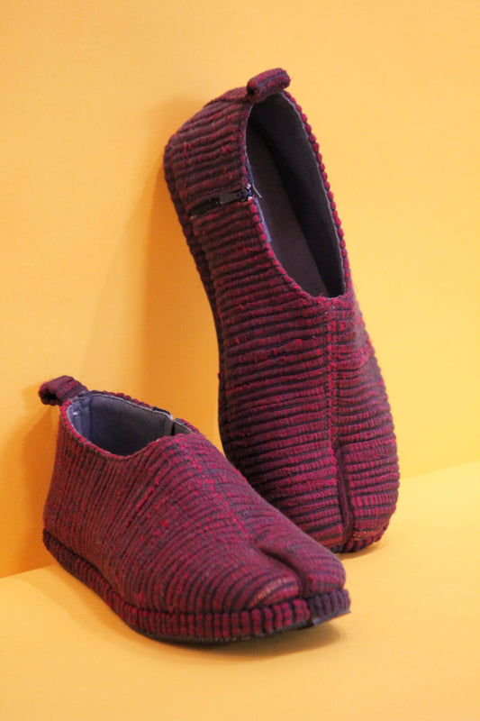 Dark Pink Tabi