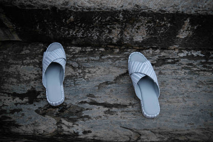 Criss Cross White