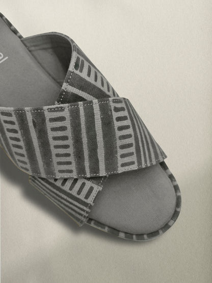 Criss Cross Brown